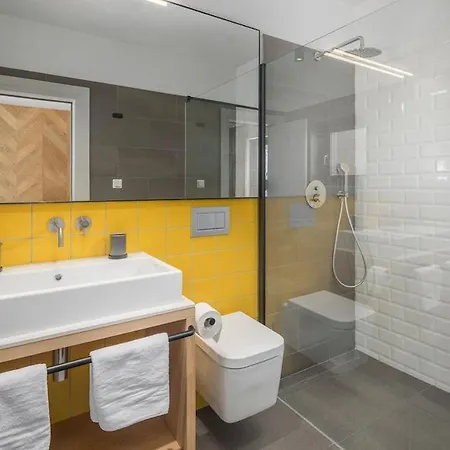 Luxury Voliera With Wellness In Villa *