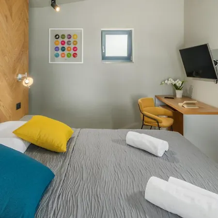 Villa Luxury Voliera With Wellness In